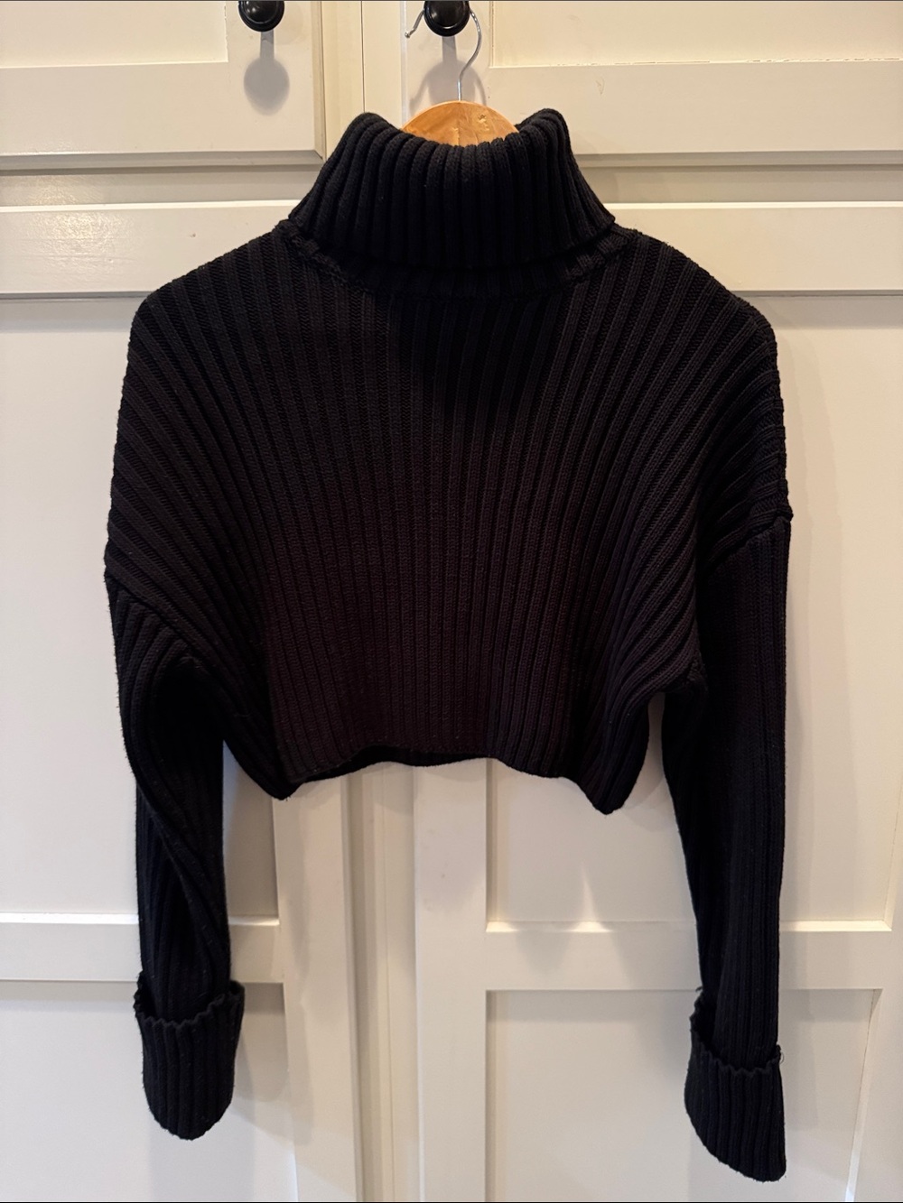 Zara Black Ribbed Cropped Turtleneck Sweater